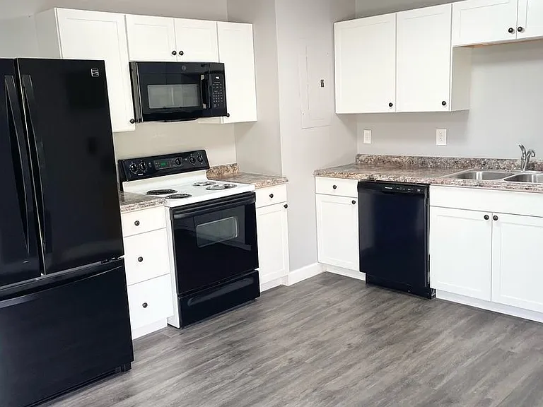 7025 W Carters Valley Rd #4 — Photo 2