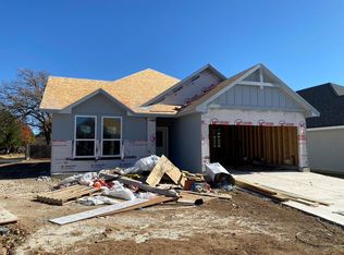 214 Winston Dr., Fredericksburg, TX 78624