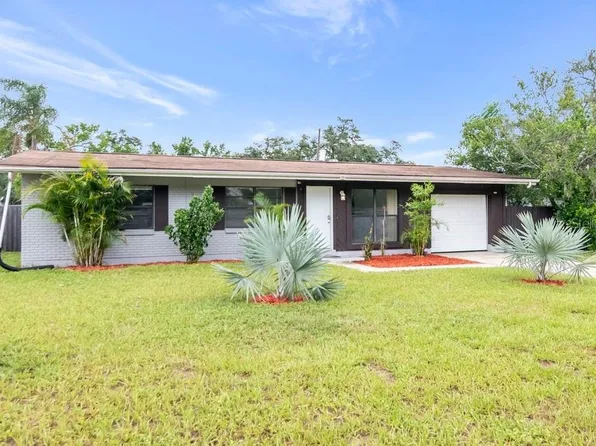8709 N RENFREW PLACE, TAMPA, FL 33604