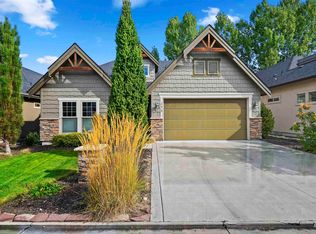 240 E Grove Creek Ln, Eagle, ID 83616