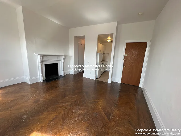 24 Mt. Vernon St apartment — Photo 14