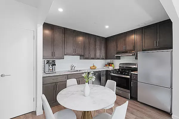 Rented by REAL New York | media 4