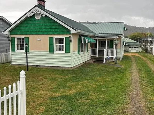 185 MIDDLE GRAVE CREEK ROAD, Moundsville, WV 26041