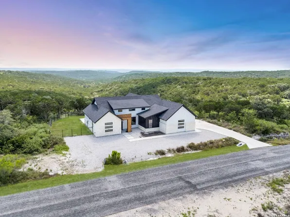 819 Pr 2775, Mico, TX 78056