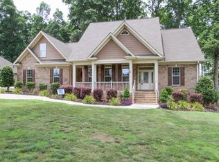 2 June Bug Ln, Williamston, SC 29697