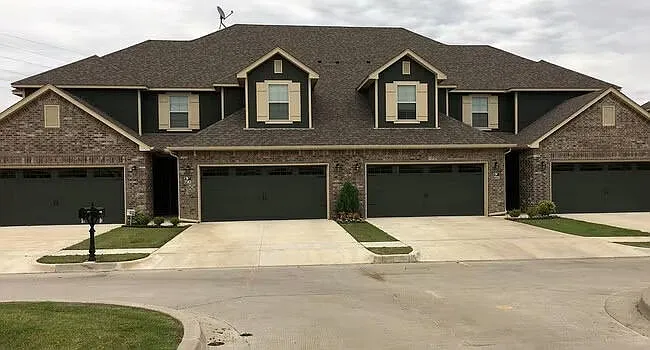 Villas at Stonebridge — Photo 2