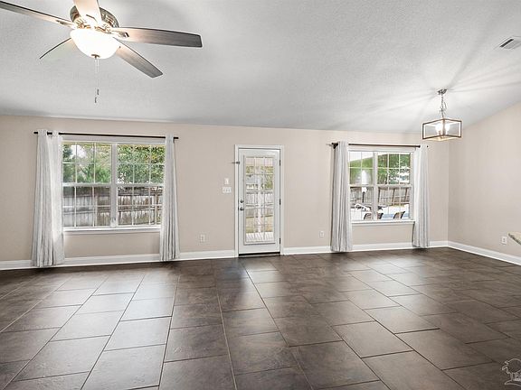 4th image of 107 Bosque Ct