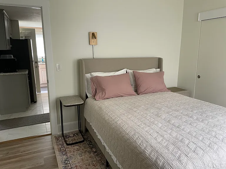 122 Brunswick Pl #1 — Photo 8