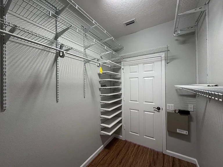 4249 Corrine Dr #104 — Photo 31