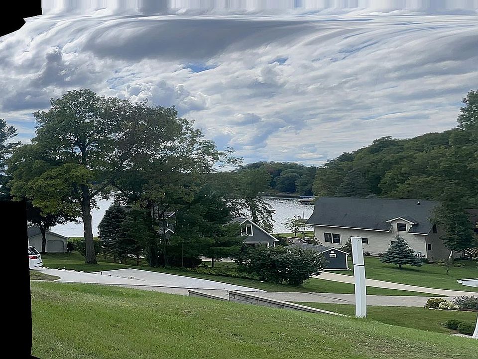 2nd image of 9811 Doyle Dr