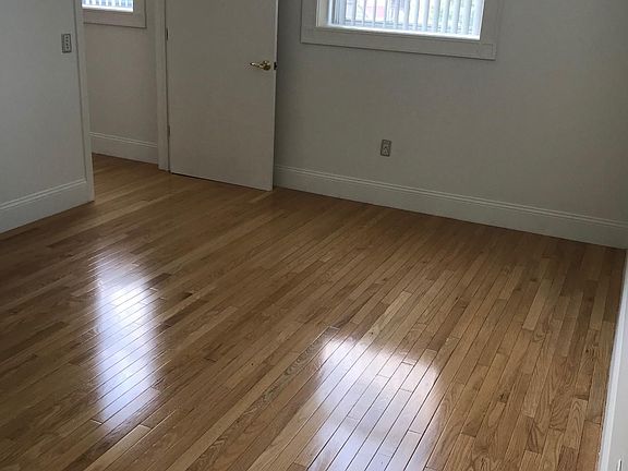 2nd image of 8 Lincoln St APT 207