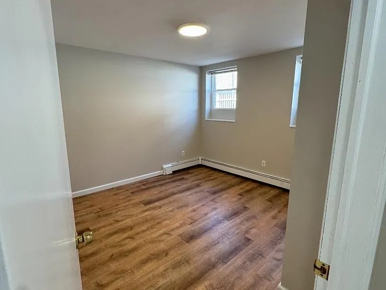 93 E Centre St #10C — Photo 10