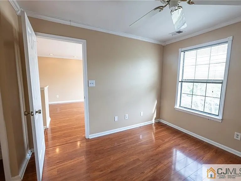 336 Cozzens Ct — Photo 47