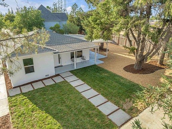 3rd image of 14331 Browns Ln