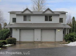 448-450 SE 4th St, Troutdale, OR