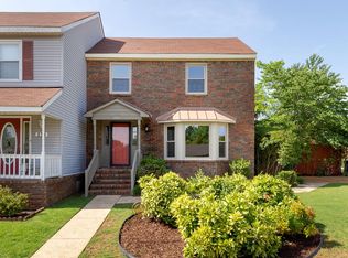 232 Meadowcrest Dr, Florence, AL 35630