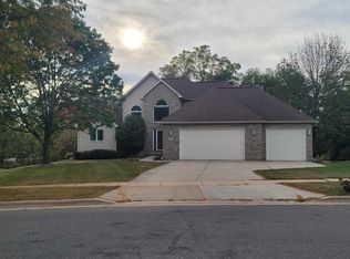 157 Glen View Rd, Mount Horeb, WI 53572