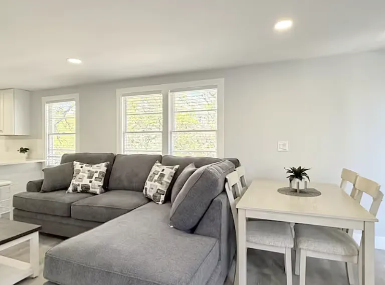 208 Chester St #9 — Photo 5