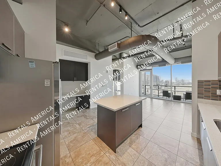 1 E Lexington Ave #905 — Photo 14