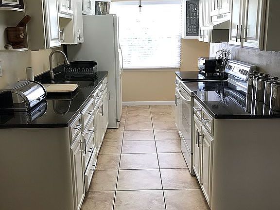 5th image of 4005 Crews Ln