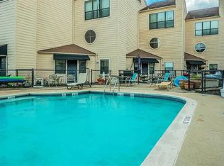 1140 Marina Bay Dr APT 204, Kemah, TX 77565