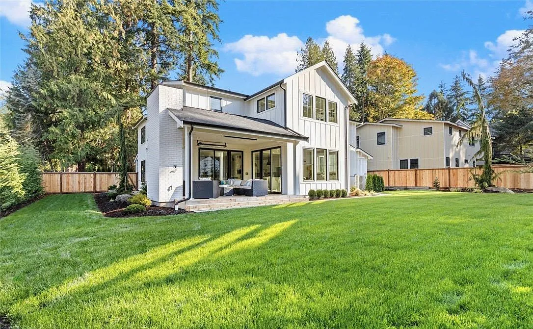 5 bed, 4.5 bath, 3865 sqft, $9,000 — Photo 2