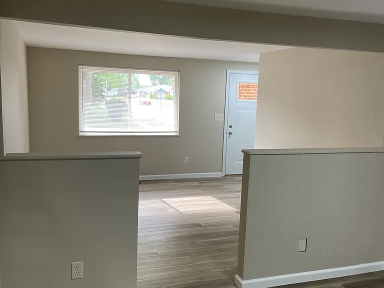 7431 Troy Manor Rd — Photo 8