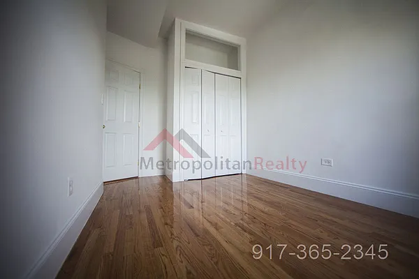Rented by Metropolitan Realty | media 28