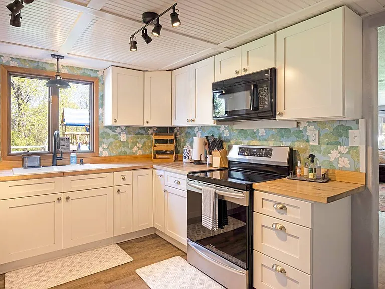 3270 Full Moon Rd — Photo 2