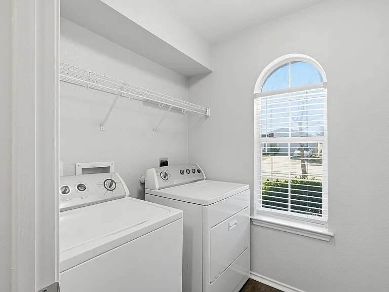 13516 Lyndon B Johnson St — Photo 12
