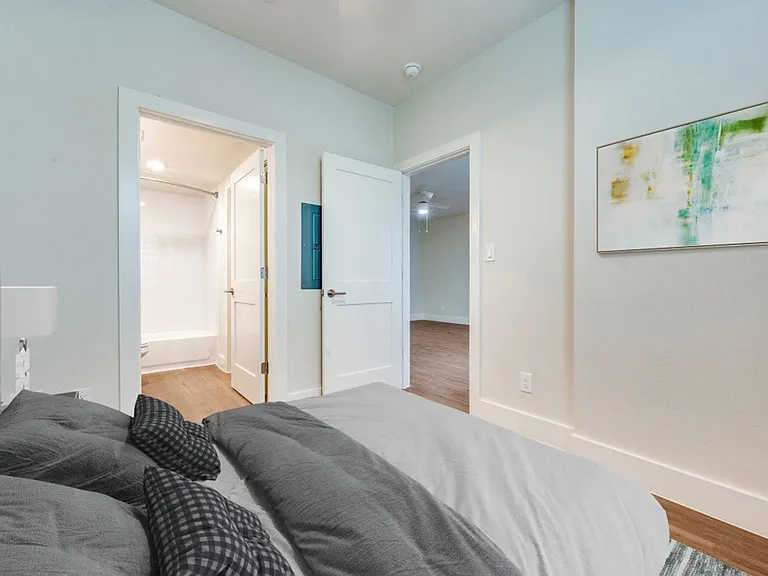 5317 Reiger Ave — Photo 7
