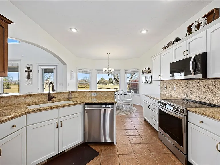116 Doral Dr — Photo 12