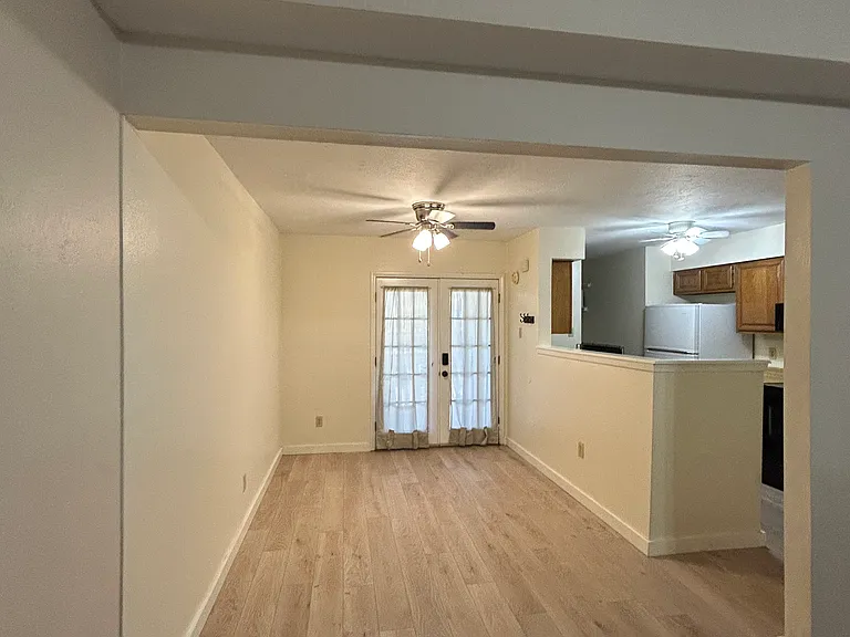 2800 Longmire Dr #3 — Photo 8