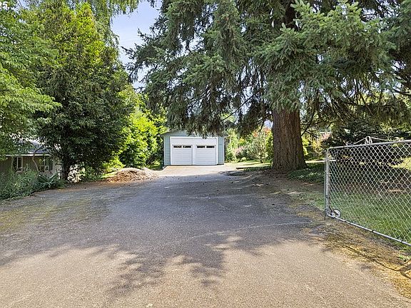 4th image of 11502 SE Wood Ave