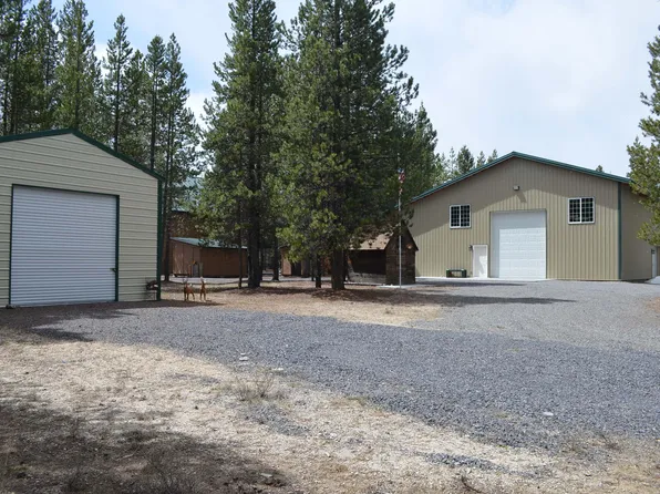 11058 Chinquapin Dr, Crescent Lake, OR 97733