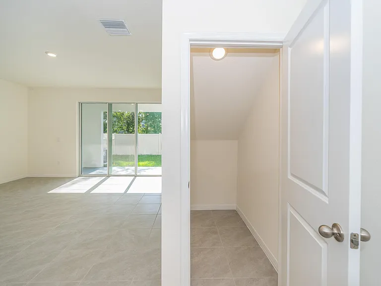 16642 Maude Dr — Photo 14