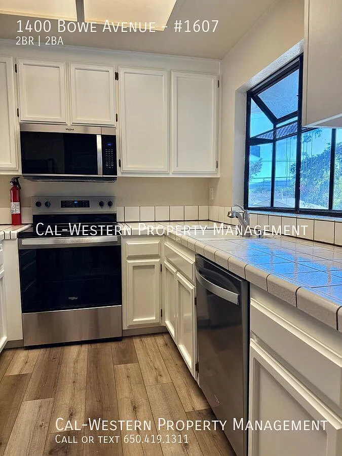 Building Photo - 1400 Bowe Ave #1607