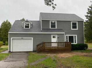 676 W River Rd, Muskegon, MI 49445