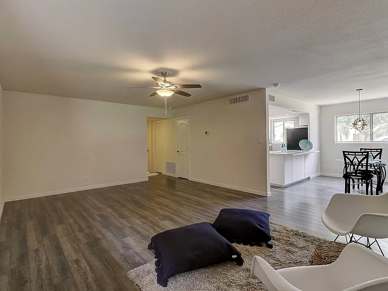 6544 N 12th St #20 — Photo 6