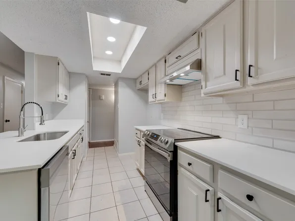1910 Bedrock Ln, Arlington, TX 76006