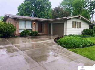 9411 Corby St, Omaha, NE 68134