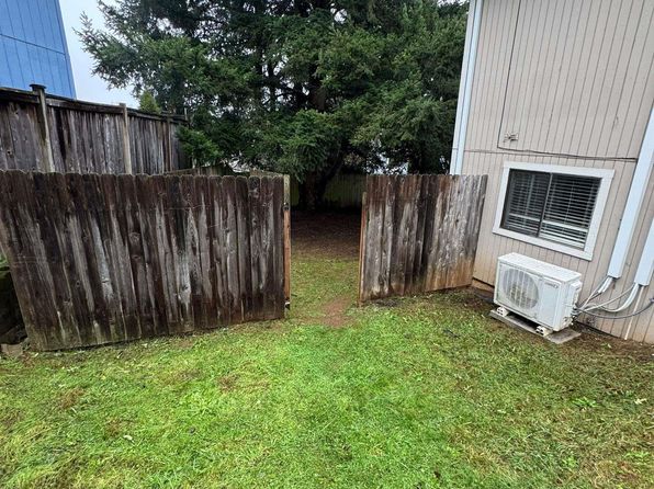 salem-oregon-2092266167 picture