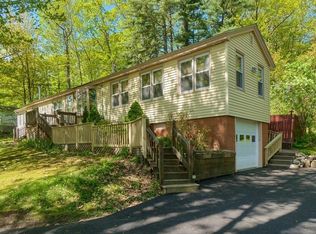 383 Rollstone Rd, Fitchburg, MA 01420