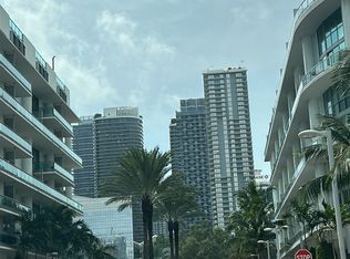 92 SW 3rd St APT 1503, Miami, FL 33130