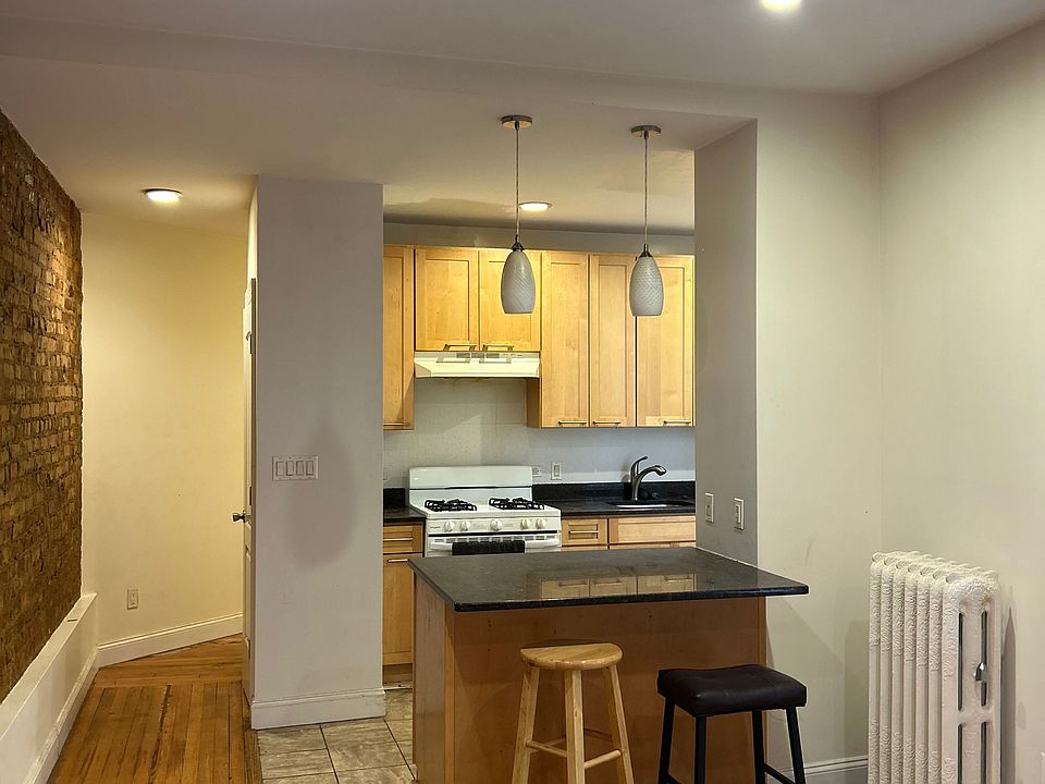 1st image of 600 W 187th St APT 21