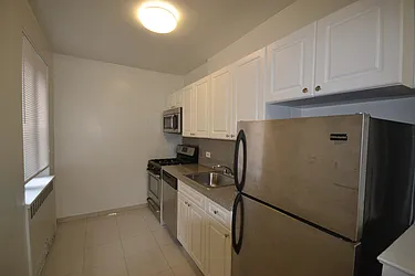 Rented by Silverstein Collection LLC 