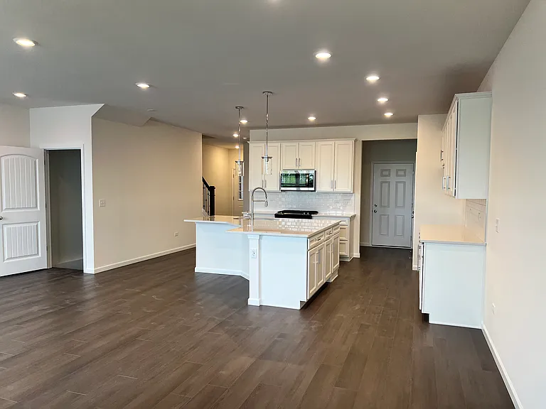 2335 Ryegrass Ln — Photo 8