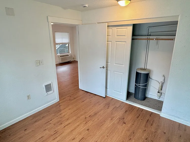 9837 NE Irving St #301 — Photo 5