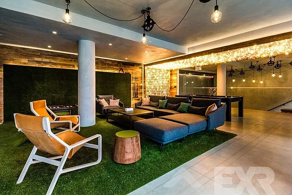 Rented by EXR | media 3