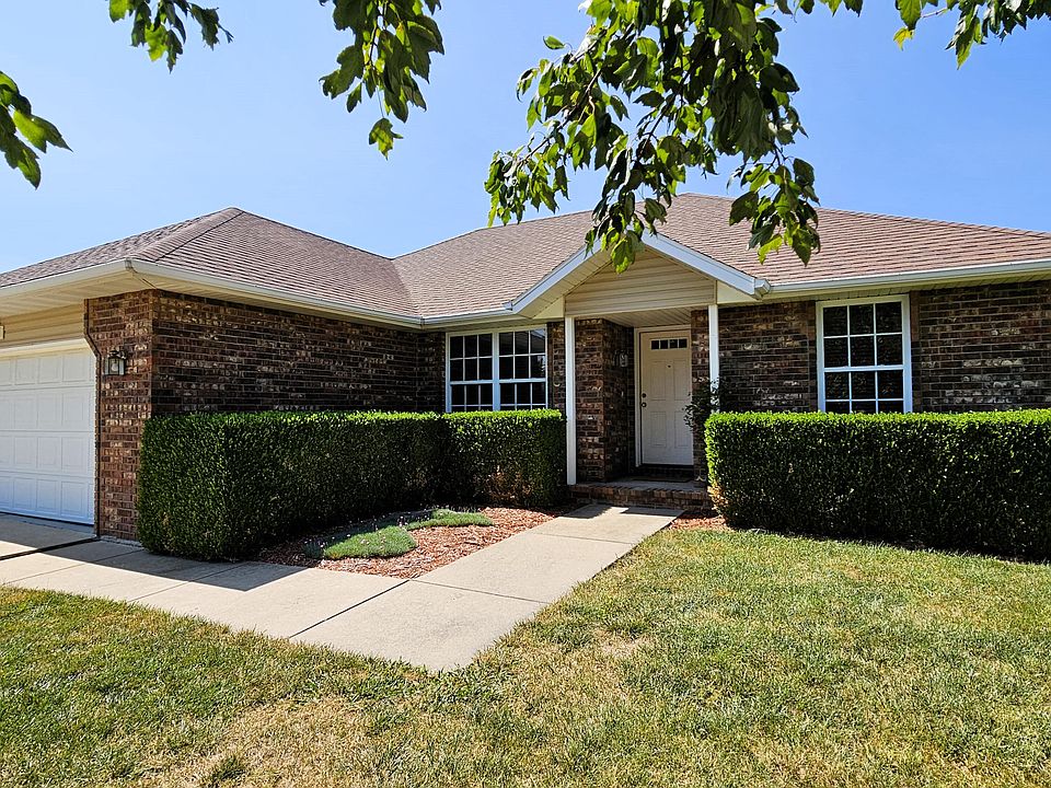 1st image of 609 W Chandler Drive